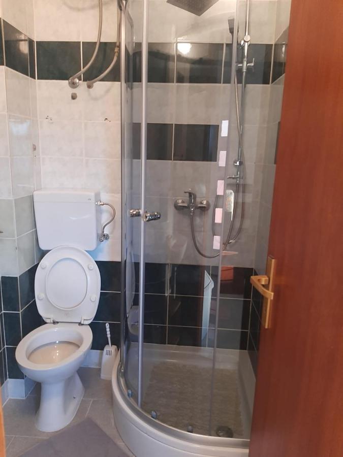 H&F Apartmani Vir Exteriér fotografie