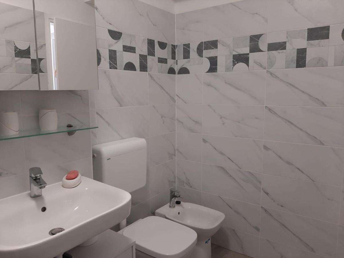 H&F Apartmani Vir Exteriér fotografie